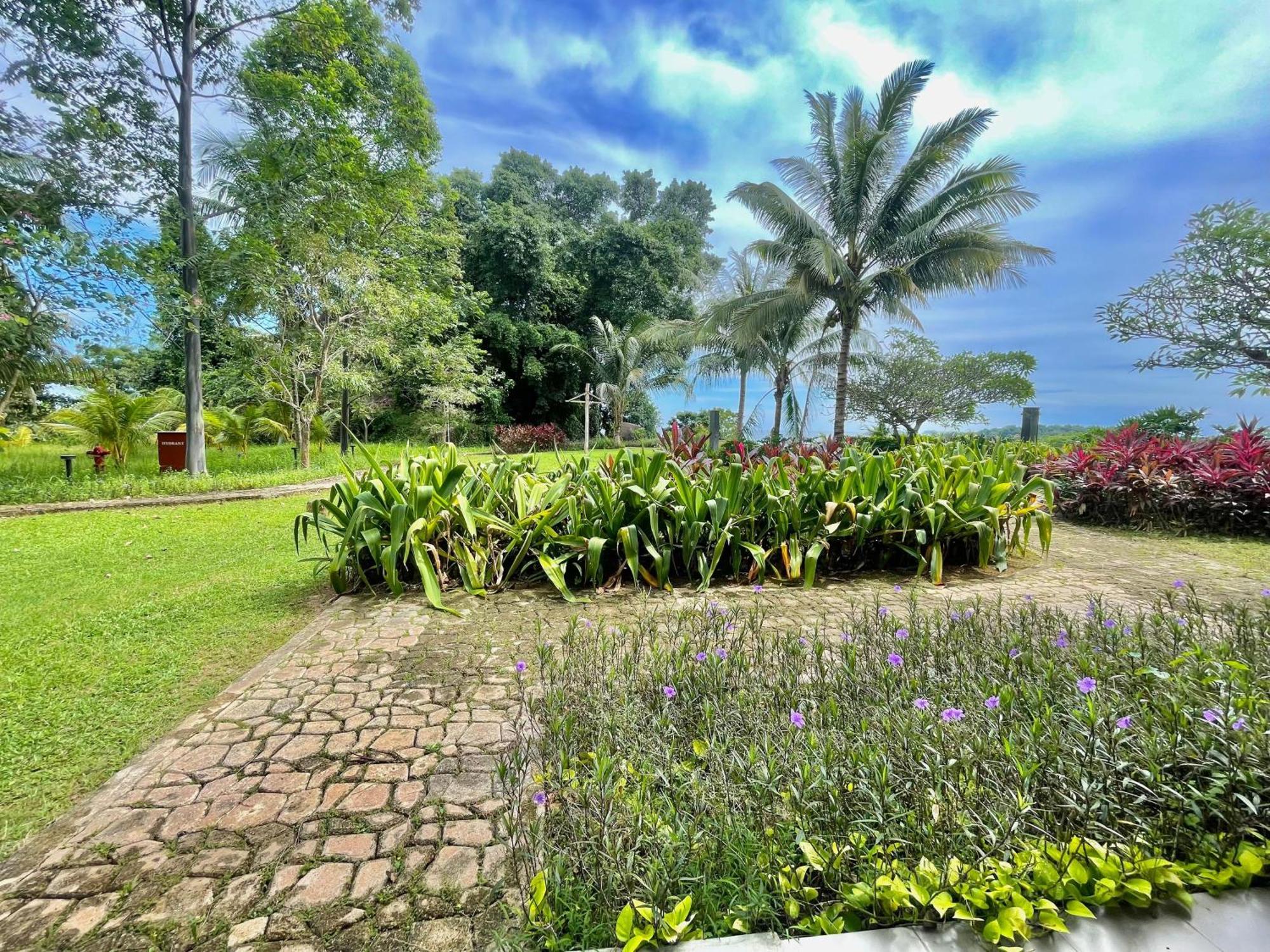 Swiss-Belresort Belitung Tanjungbinga Kültér fotó